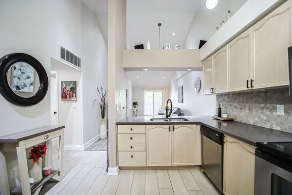 85 Bristol RD E #164, Mississauga, ON L4Z 3P3