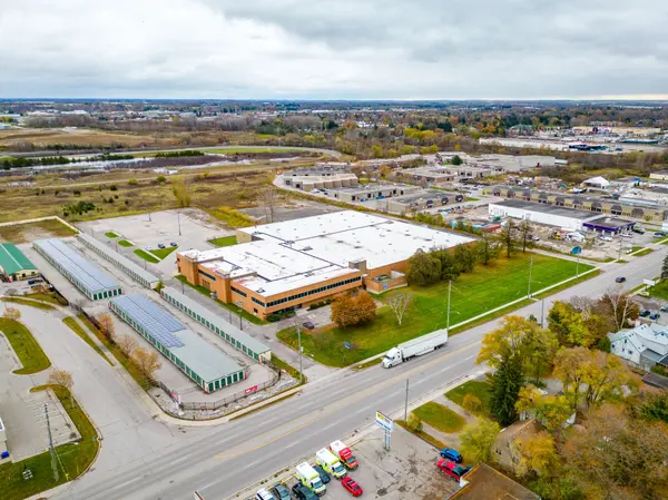 552 Clarke RD, London East, ON N5V 2C9