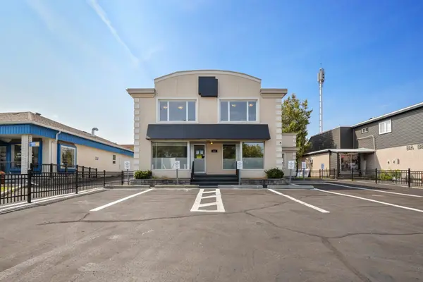 806 Greenbank RD, Barrhaven, ON K2J 1A2