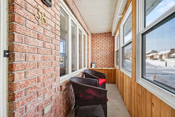 Russell, ON K0A 1W0,38 Lapointe BLVD