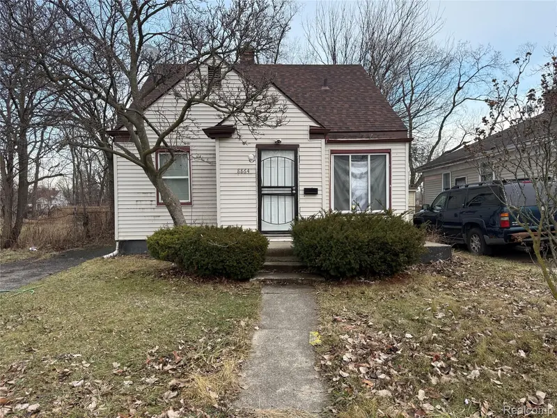 8864 Heyden ST, Detroit, MI 48228
