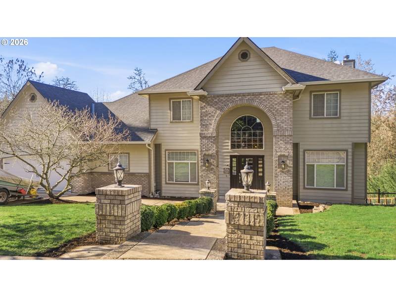 2728 Hallmark LN, Eugene, OR 97405