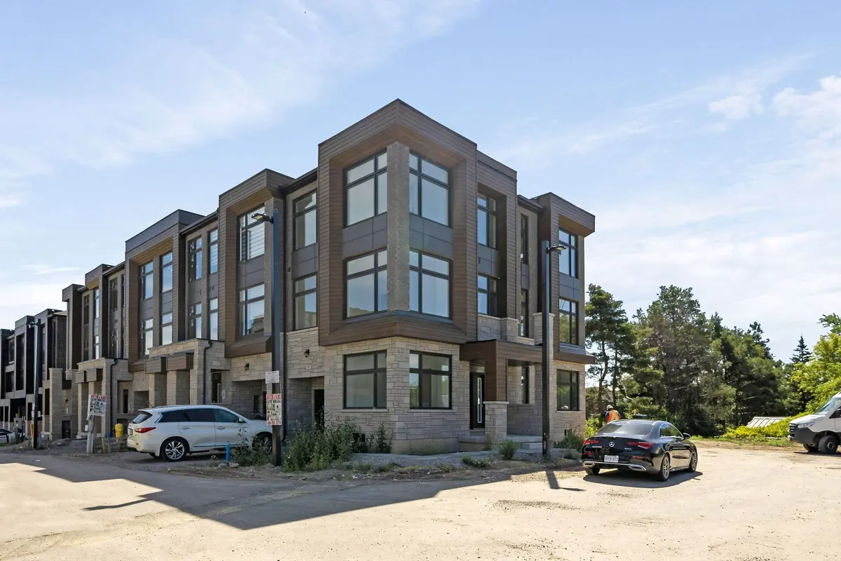 99 Divadale RD, Vaughan, ON L4H 5J3