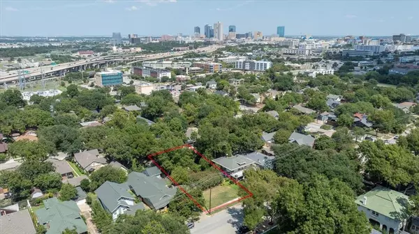 Fort Worth, TX 76110,2328 Mistletoe Boulevard