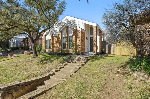 4009 La Costa Court,  Irving,  TX 75038