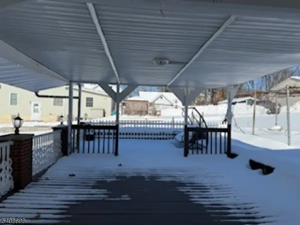 57 Dietrich Ln, North Haledon Boro, NJ 07508