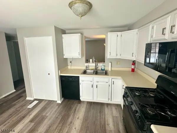 59 Liberty Ln #59, Franklin Boro, NJ 07416