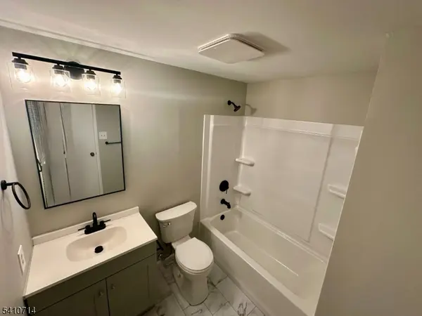 59 Liberty Ln #59, Franklin Boro, NJ 07416