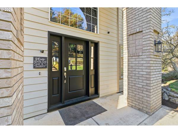 2728 Hallmark LN, Eugene, OR 97405