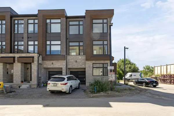 99 Divadale RD, Vaughan, ON L4H 5J3