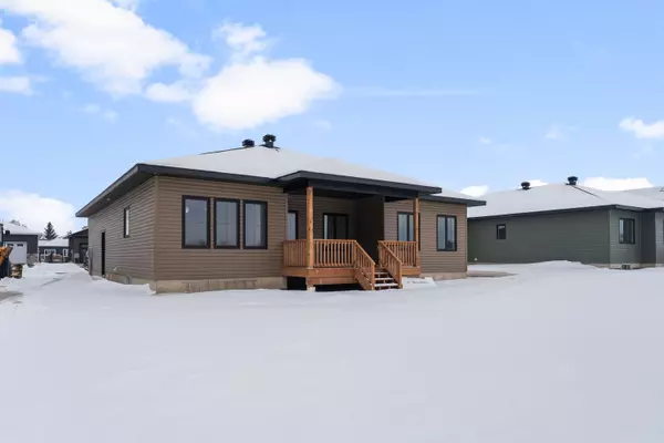 Whitewater Region, ON K0J 1K0,26 Bamagillia ST