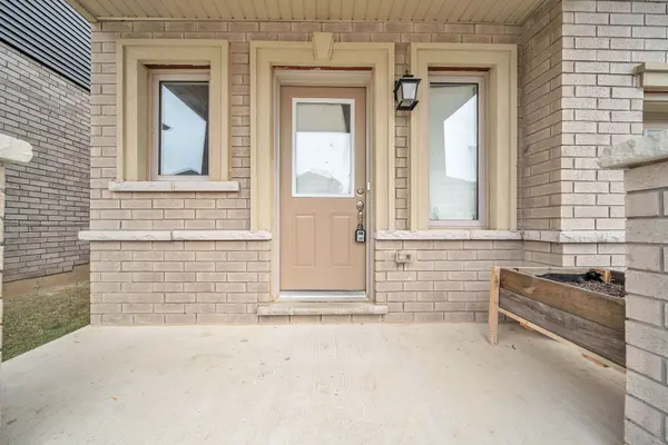 Brantford, ON N3V 0B6,20 Tooker DR