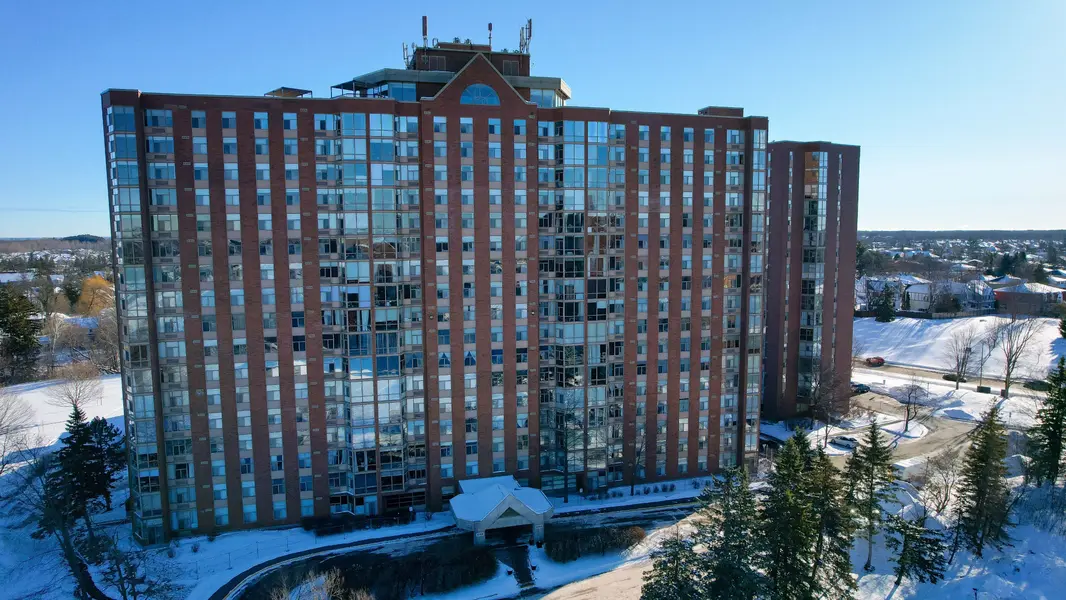 2759 Carousel CRES #1007, Blossom Park - Airport And Area, ON K1T 2N5