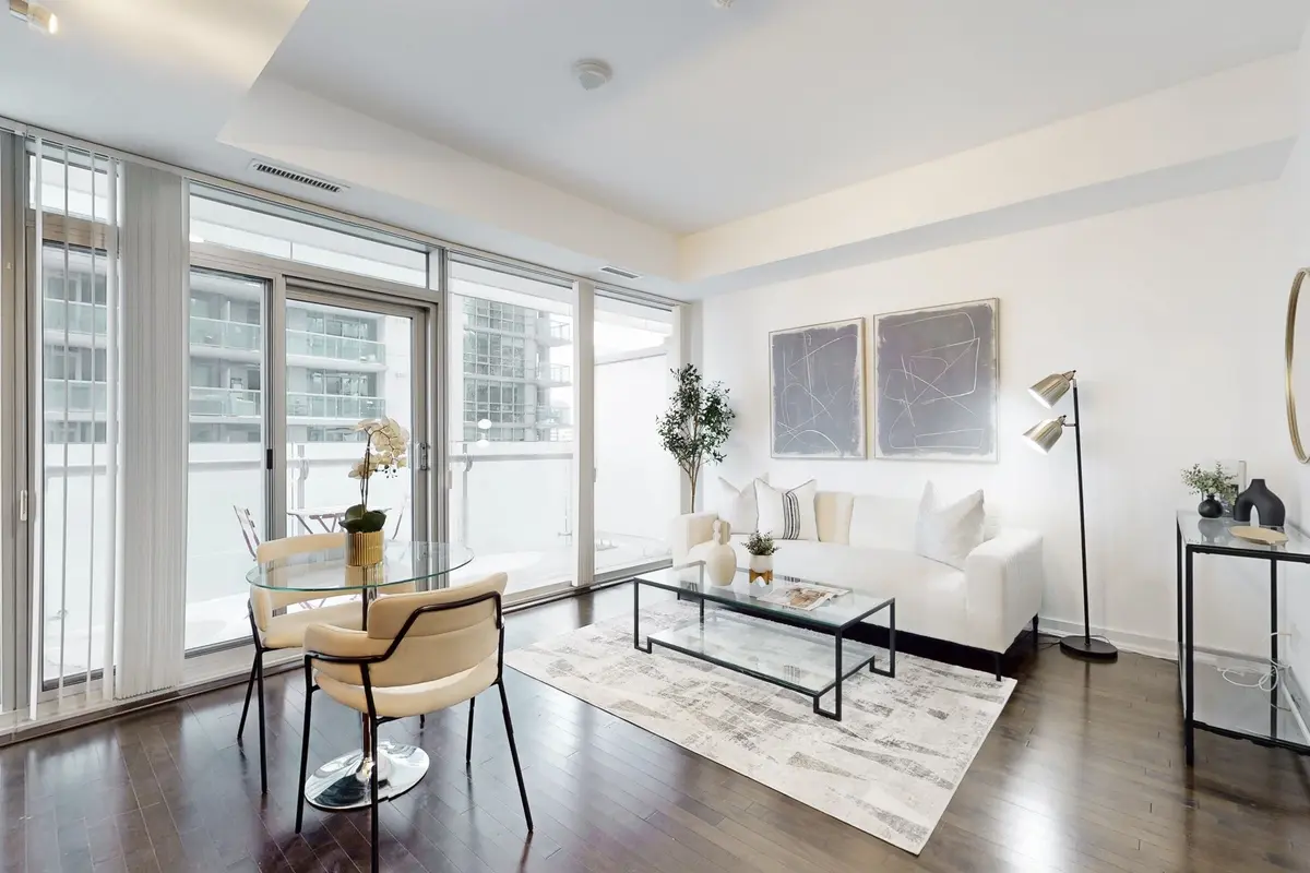 12 York ST #1705, Toronto C01, ON M5J 0A9