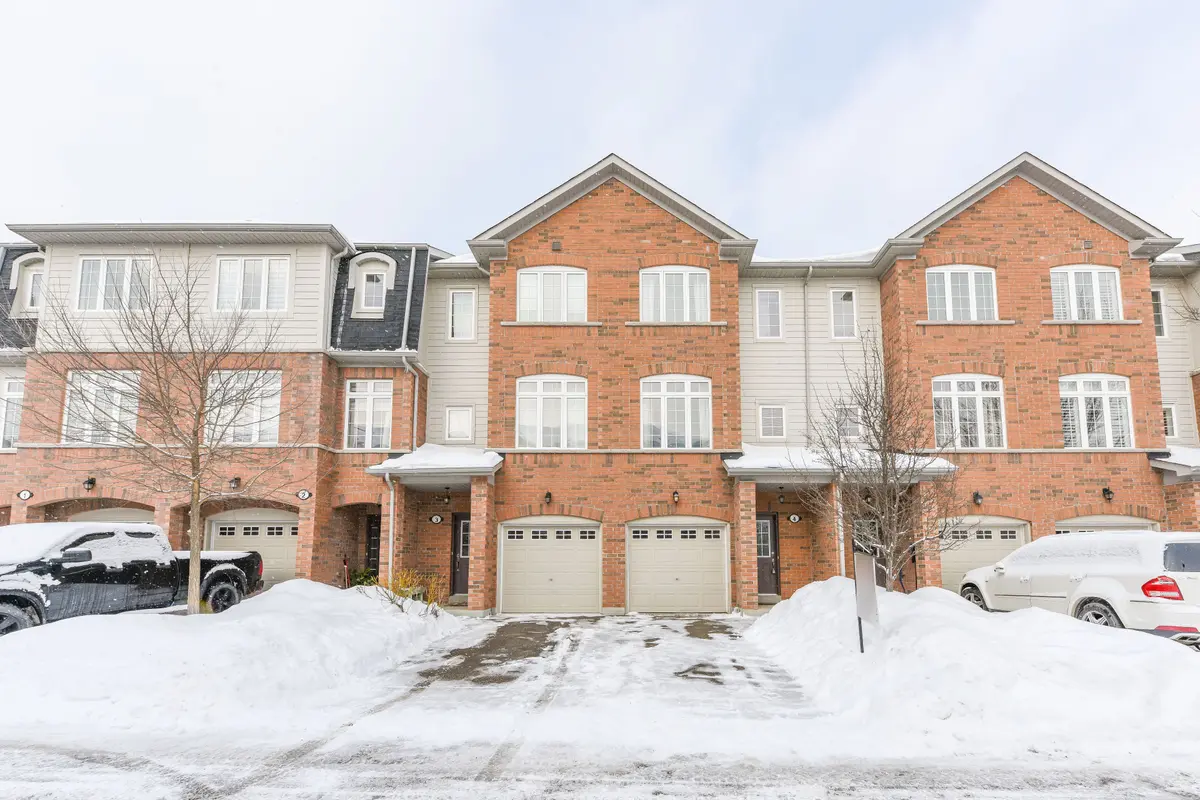 1131 Haig BLVD #4, Mississauga, ON L5E 2M6