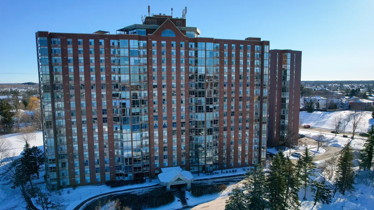 2759 Carousel CRES #1007, Blossom Park - Airport And Area, ON K1T 2N5