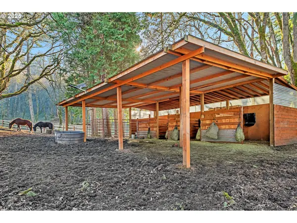 25845 GAP RD, Brownsville, OR 97327