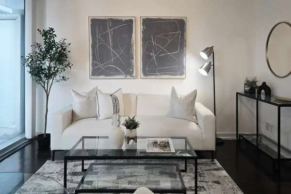 12 York ST #1705, Toronto C01, ON M5J 0A9