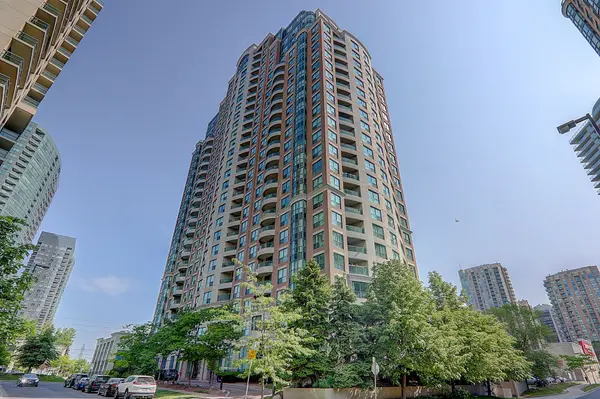 7 Lorraine DR #301, Toronto C07, ON M2N 7H2