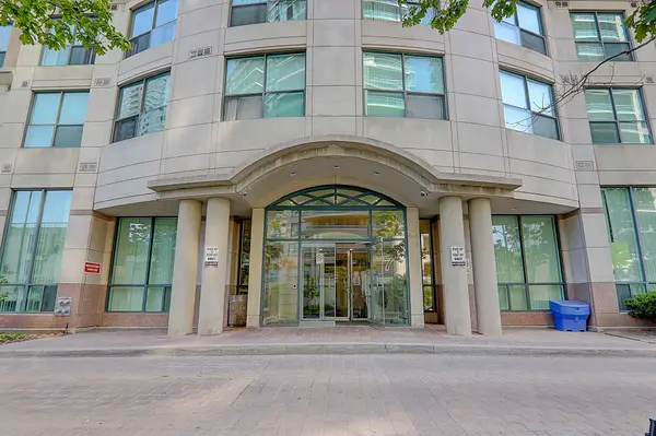 7 Lorraine DR #301, Toronto C07, ON M2N 7H2