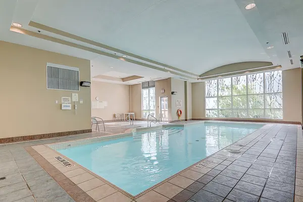 7 Lorraine DR #301, Toronto C07, ON M2N 7H2