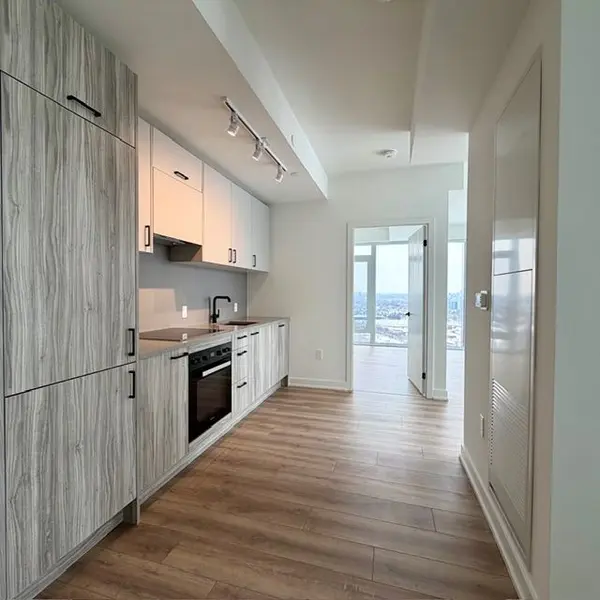 Toronto C13, ON M3C 0S4,1 Quarrington LN #2919