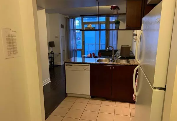 Toronto C01, ON M5V 3V9,35 Mariner TER #1105