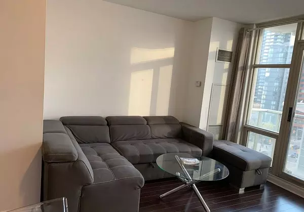 Toronto C01, ON M5V 3V9,35 Mariner TER #1105