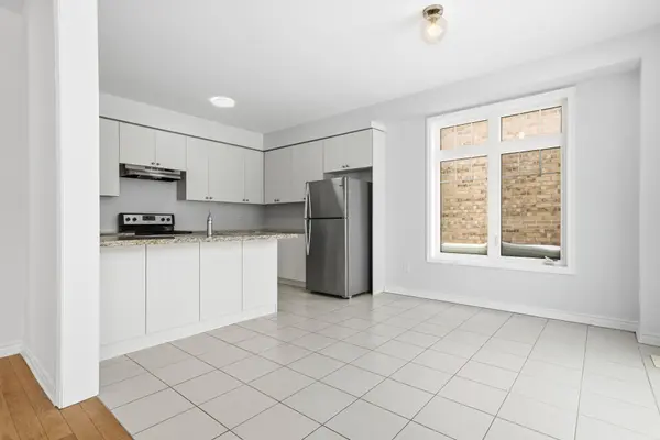 Innisfil, ON L9S 0N5,983 Barton WAY