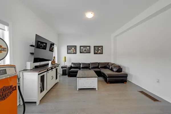 Innisfil, ON L9S 4R7,1537 Prentice RD