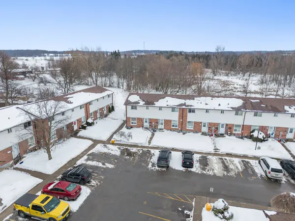 20 Kingham RD, Halton Hills, ON L7J 1S4