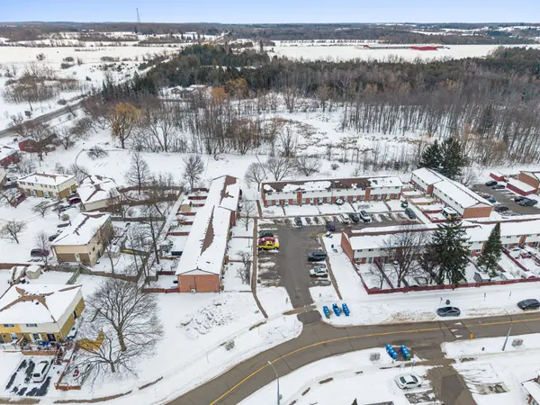 20 Kingham RD, Halton Hills, ON L7J 1S4