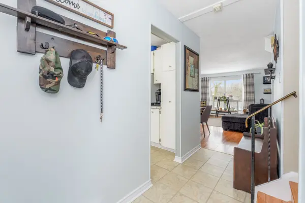 20 Kingham RD, Halton Hills, ON L7J 1S4