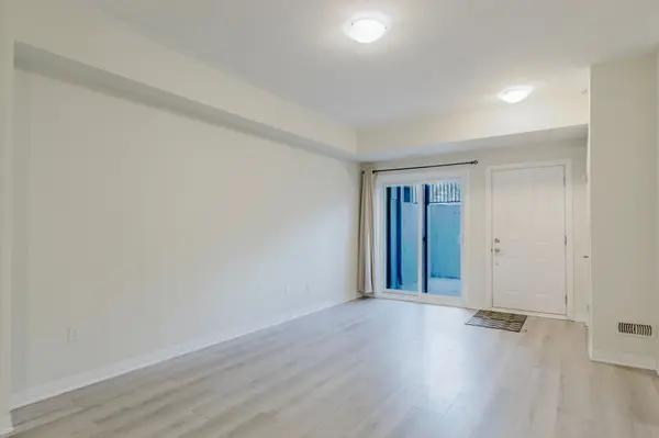 Cambridge, ON N1R 0E2,25 ISHERWOOD AVE #G105