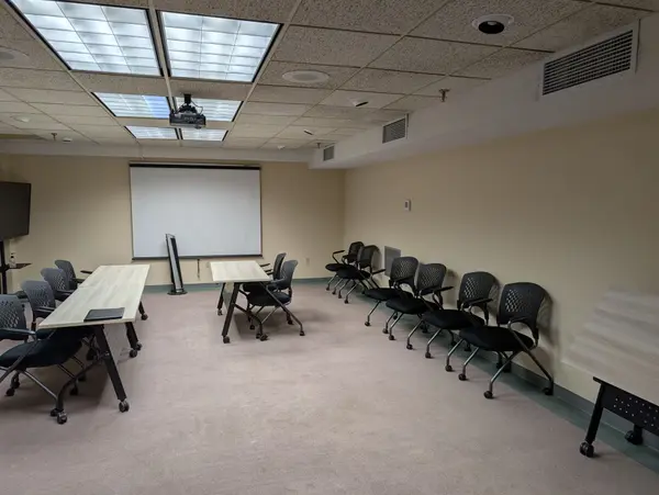 379 Dundas ST #Remarks, London East, ON N6B 1V5