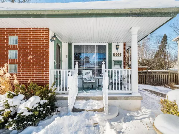 Haldimand, ON N1A 2S8,306 Helena ST