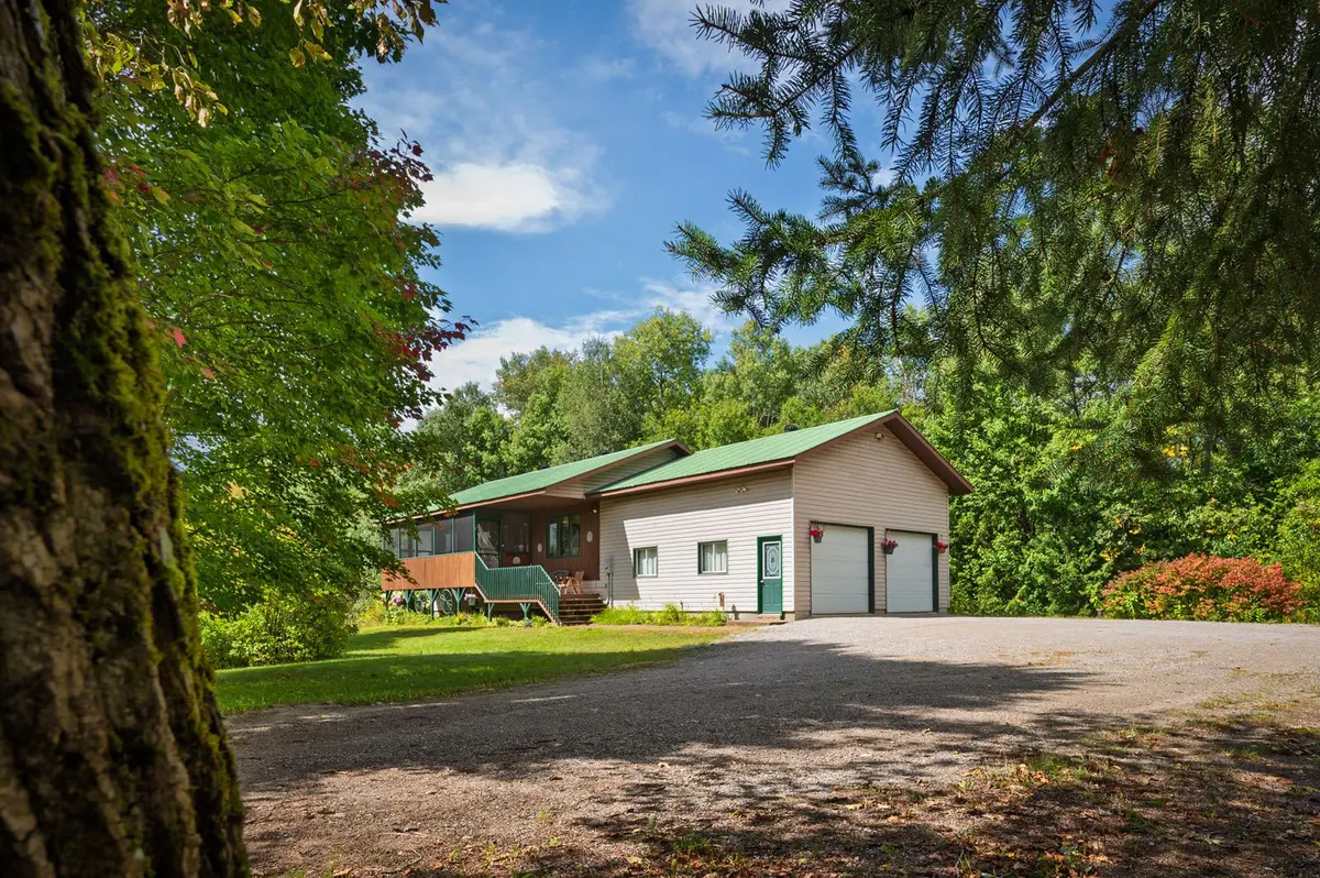 66 Rain Lake RD, Kearney, ON P0A 1M0