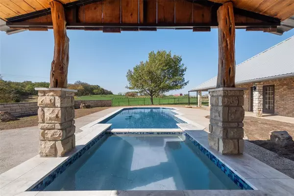 118 Private Road 3414, Bridgeport, TX 76426