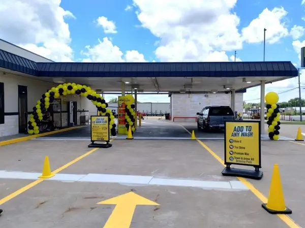 1828 N Main Street, Cleburne, TX 76033