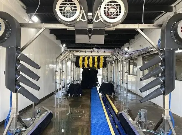 1828 N Main Street, Cleburne, TX 76033