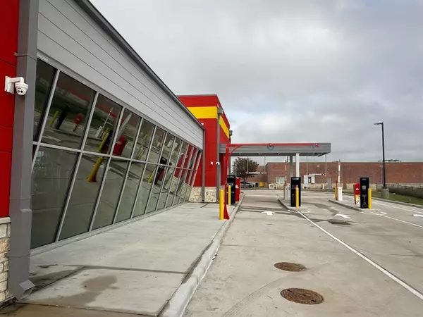 Houston, TX 77082,3703 Highway 6 S