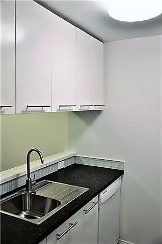 Toronto C08, ON M5A 4M8,222 The Esplanade N/A #206