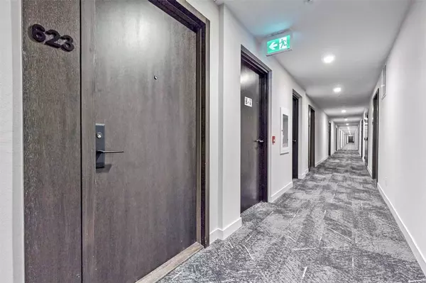 Toronto E08, ON M1M 1N1,2799 Kingston RD #623