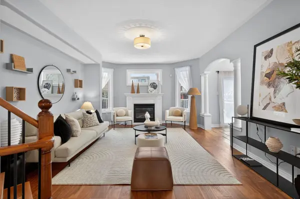 80 Gardiner DR, Bradford West Gwillimbury, ON L3Z 3G2