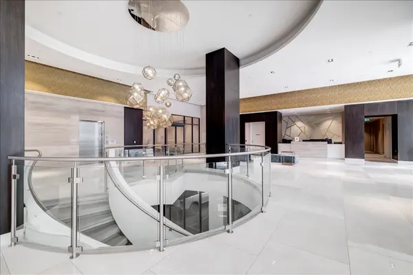 9000 Jane ST #1412, Vaughan, ON L4K 0M6