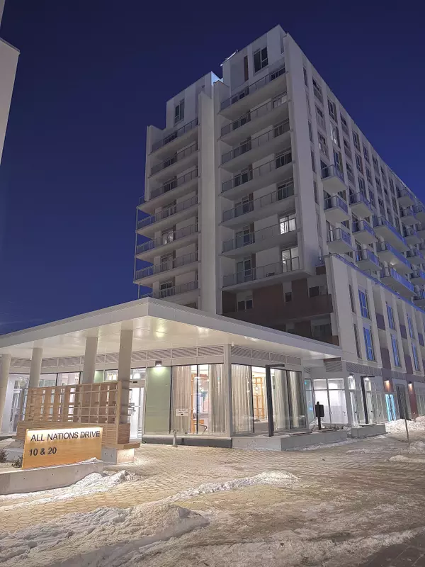 20 All Nations DR #819, Brampton, ON L7A 5M5