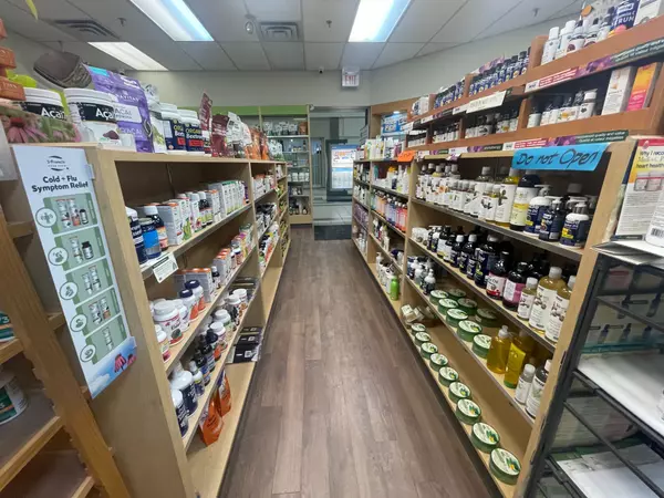 Brampton, ON L6Y 1N9,499 Main ST #93