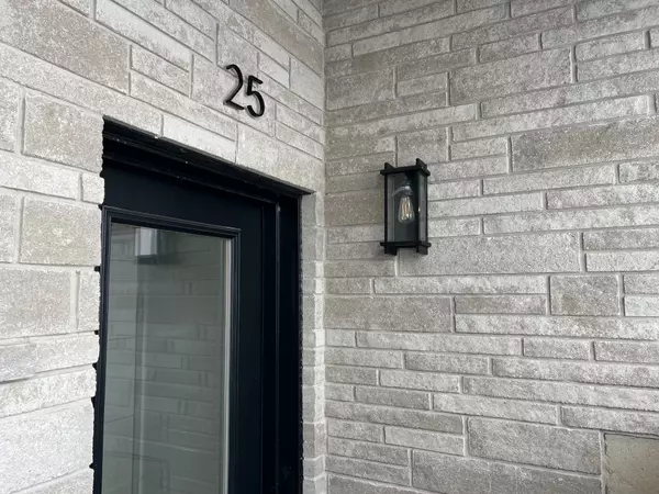 Wellington North, ON N0G 2L2,440 Wellington ST #25