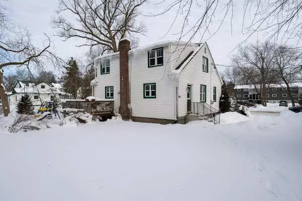 Prince Edward County, ON K0K 2T0,31-33 Washburn ST