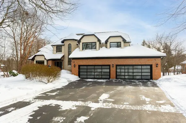 12 Blackberry PL,  Hamilton,  ON L0R 1H2